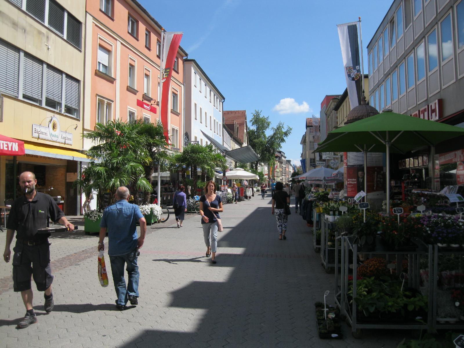 Shopping lane extending out from town square